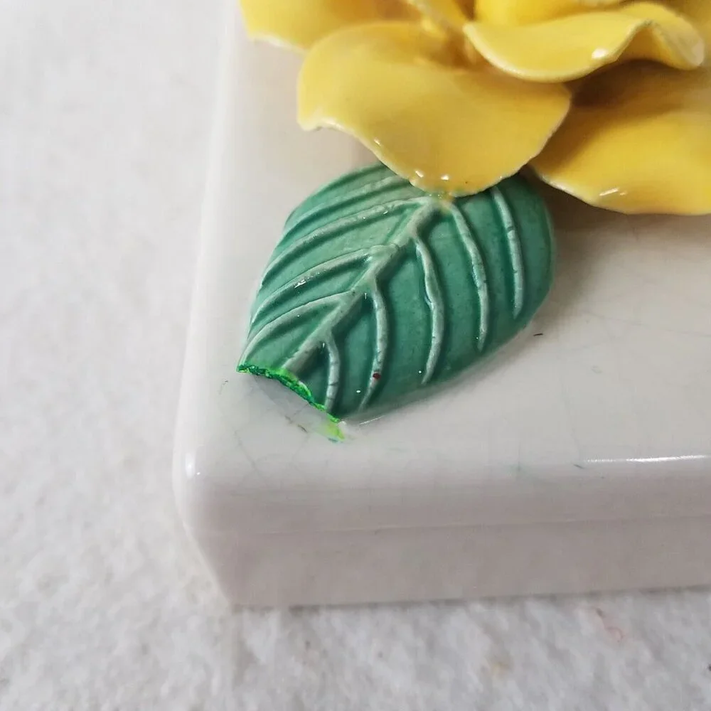 Vintage Porcelain Vanity‎ yellow rose leaf Floral Trinket Jewelry Box Embossed